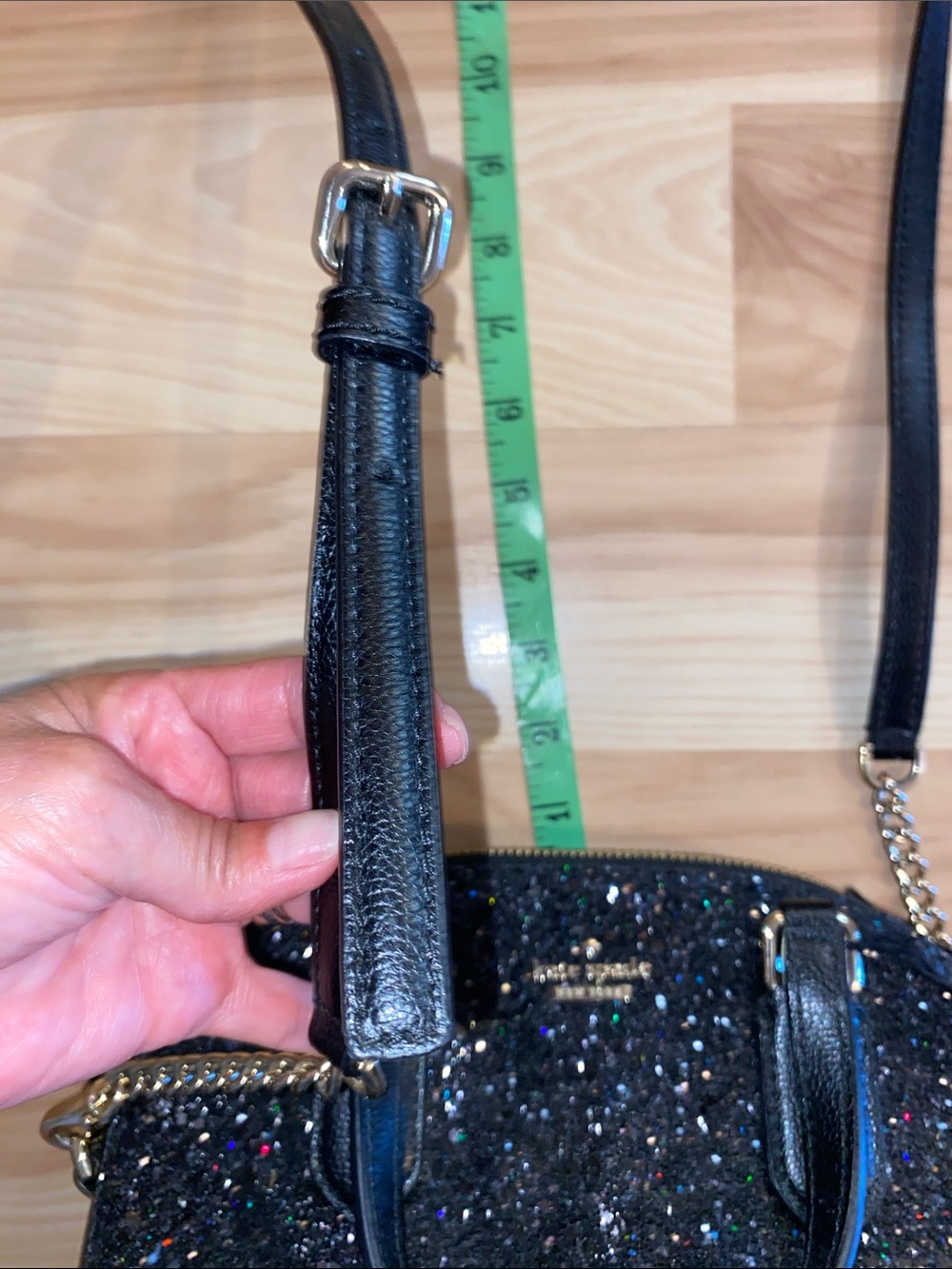 Kate Spade 
Black Mini Reiley Laurel Way Purse- Glitter Mini
New without tags - Picture 12 of 14